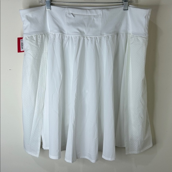 NWT SPANX 50272 Get Moving Skort 17” White Size 3X - Picture 4 of 16